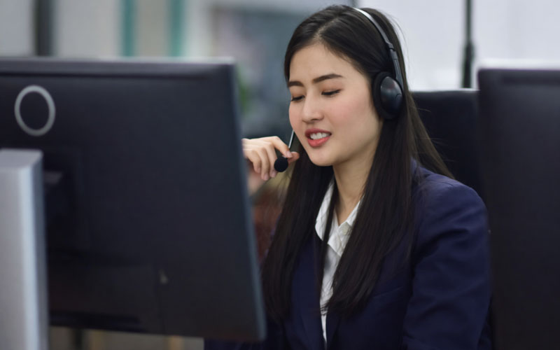 Pebisnis Wajib Tahu Perbedaan Customer Service, dan Call Center